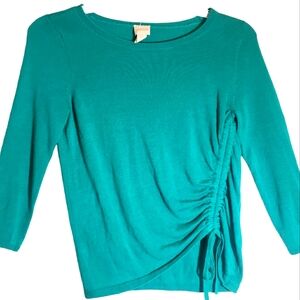 Chico's women's small polyester short waisted lightweight pullover sweater. 4077